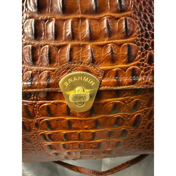 Vintage Brahmin Brown Reptile Embossed Handbag - Picture 3 of 10